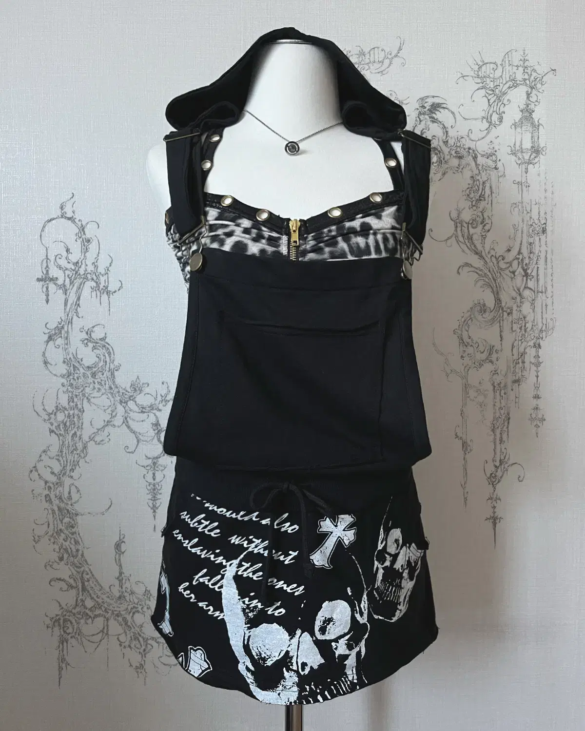 ( mkr )skull graphic hood overall